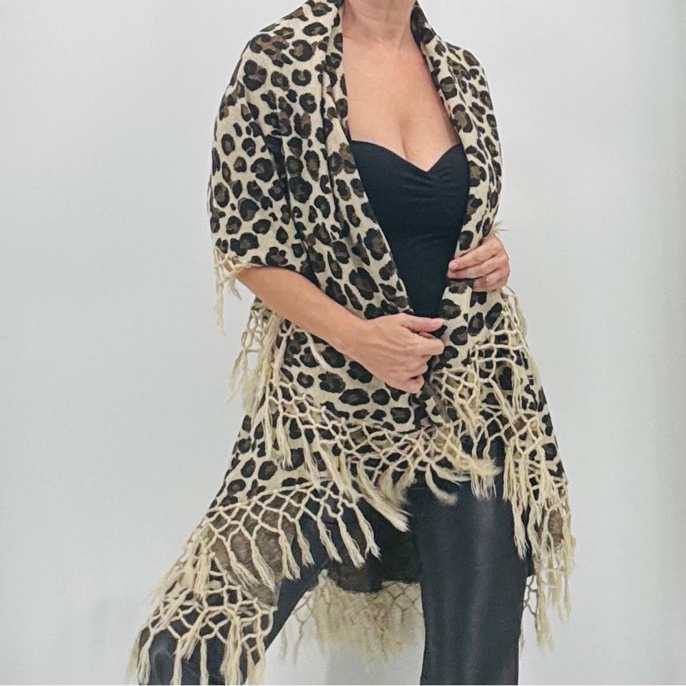 Vintage Boho Plush Cozy Leopard Print Reversible Fringe Shawl Poncho Cape